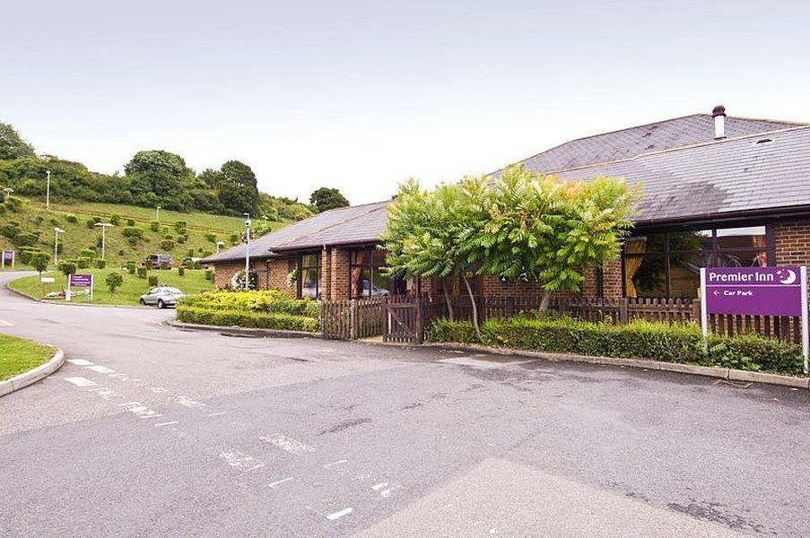 Premier Inn High Wycombe/Beaconsfield Esterno foto
